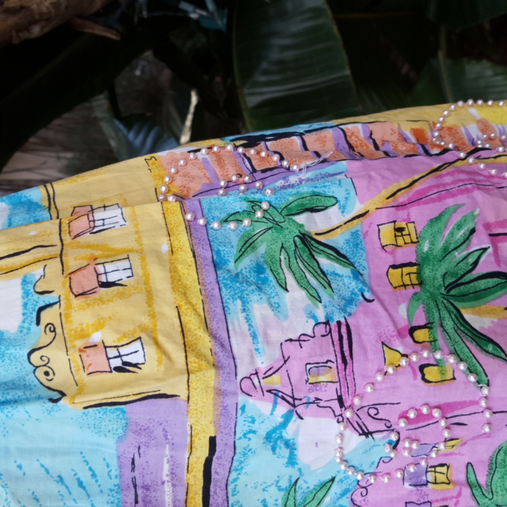 Pearl beaded cotton Bermudas - Picture 3 of 6